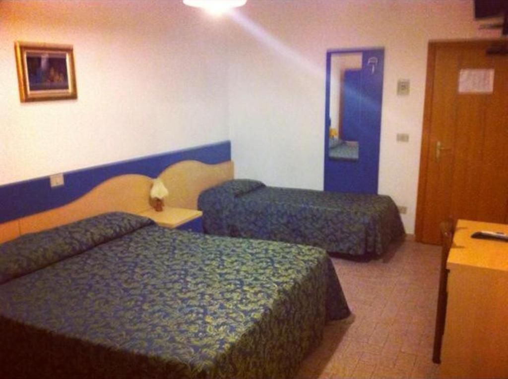 Hotel La Conchiglia Marciana Marina  Pokoj fotografie